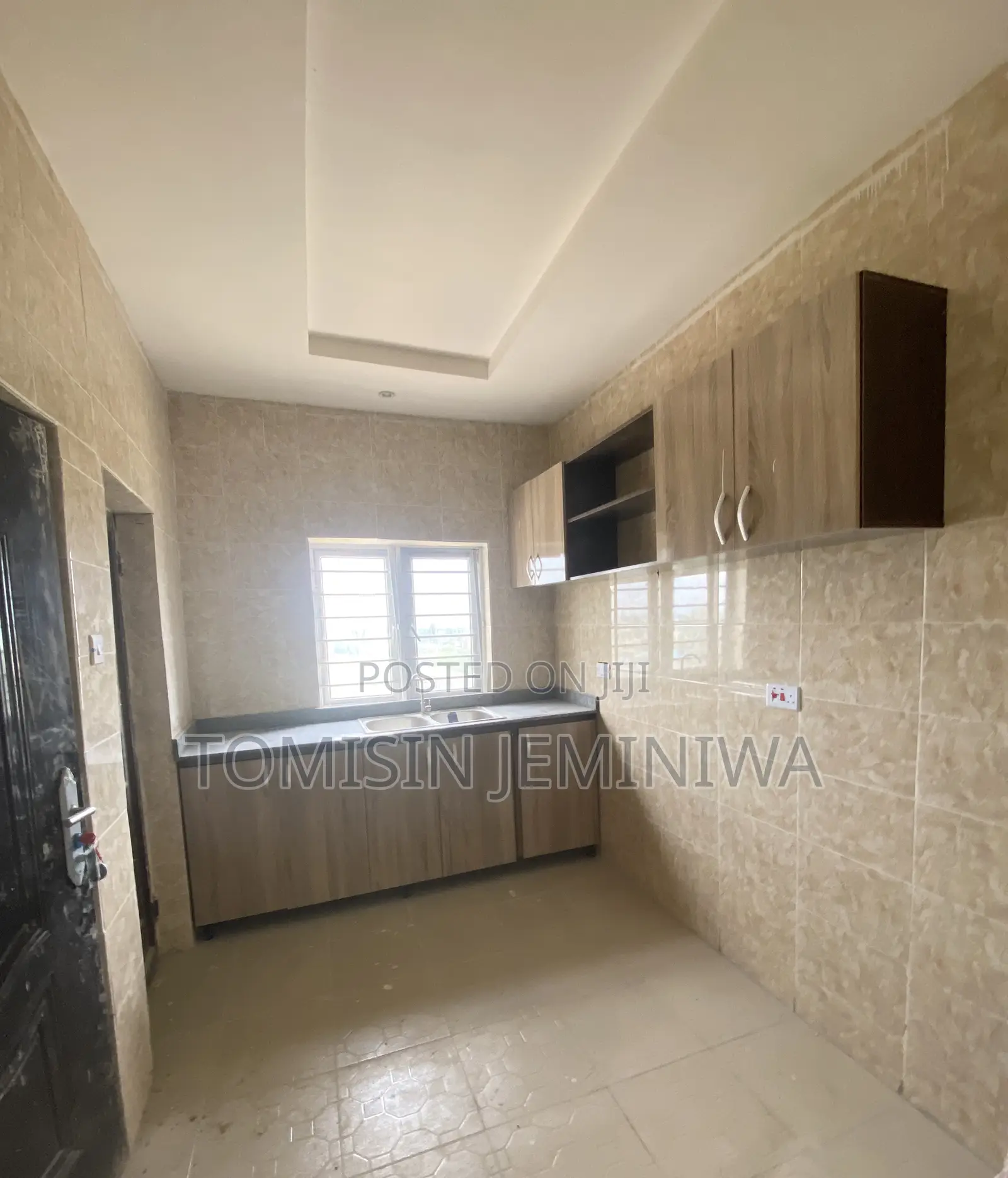Furnished 3bdrm Block of Flats in Pacific Estate, Kubwa for sale