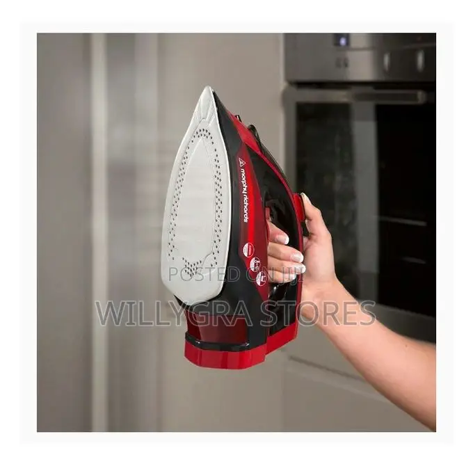 Morphy Richards Easycharge Cordless Steam Iron