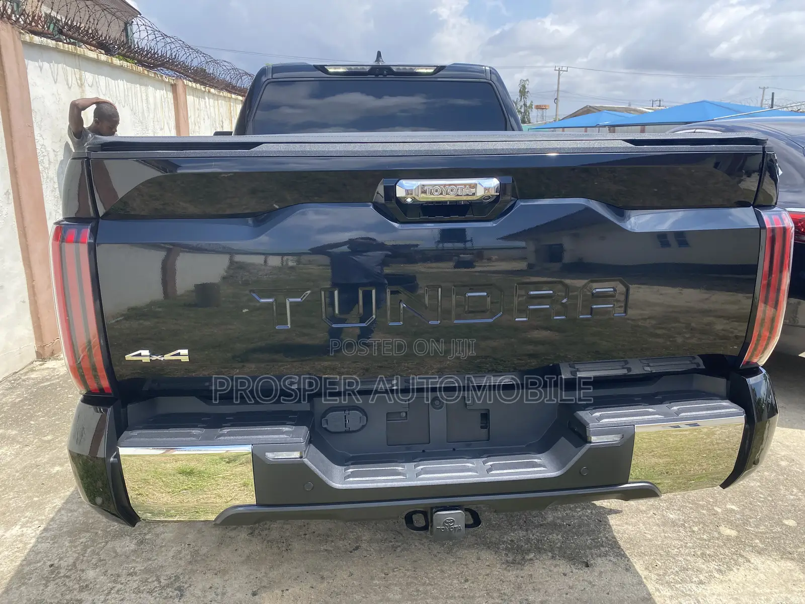Toyota Tundra 1794 2022 Black
