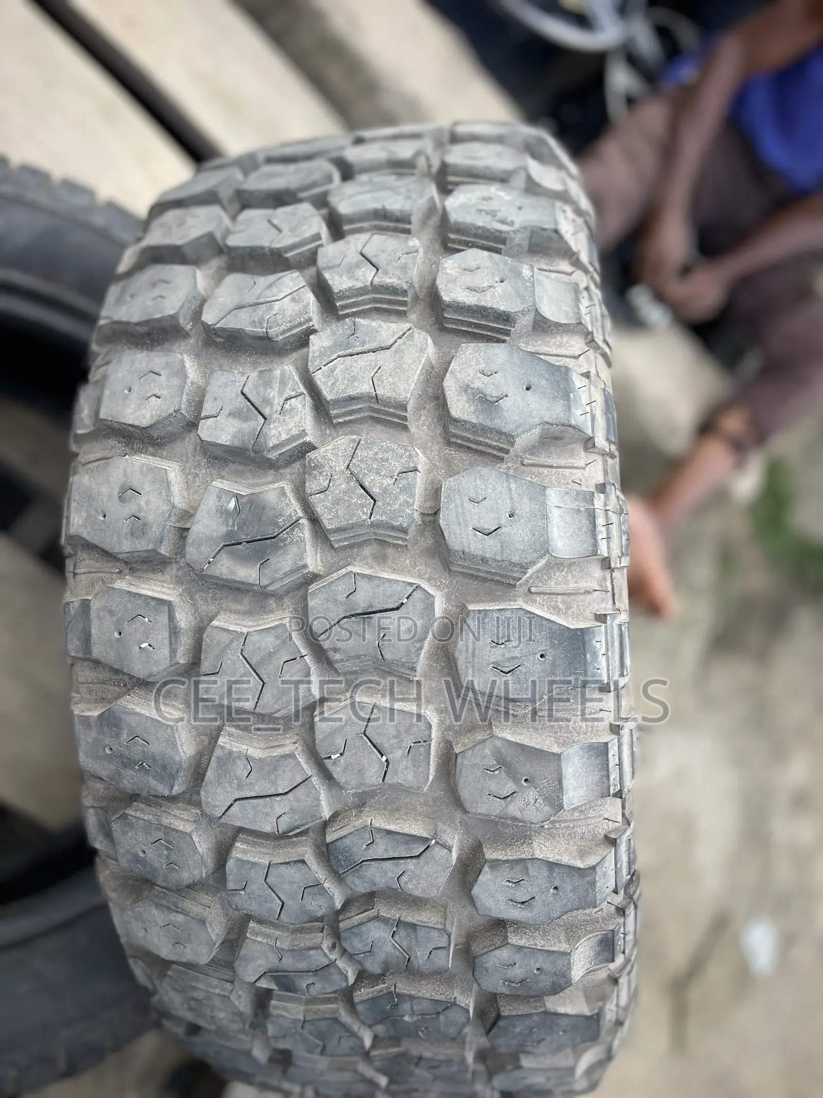 First Grade 33x12.50R20 Set