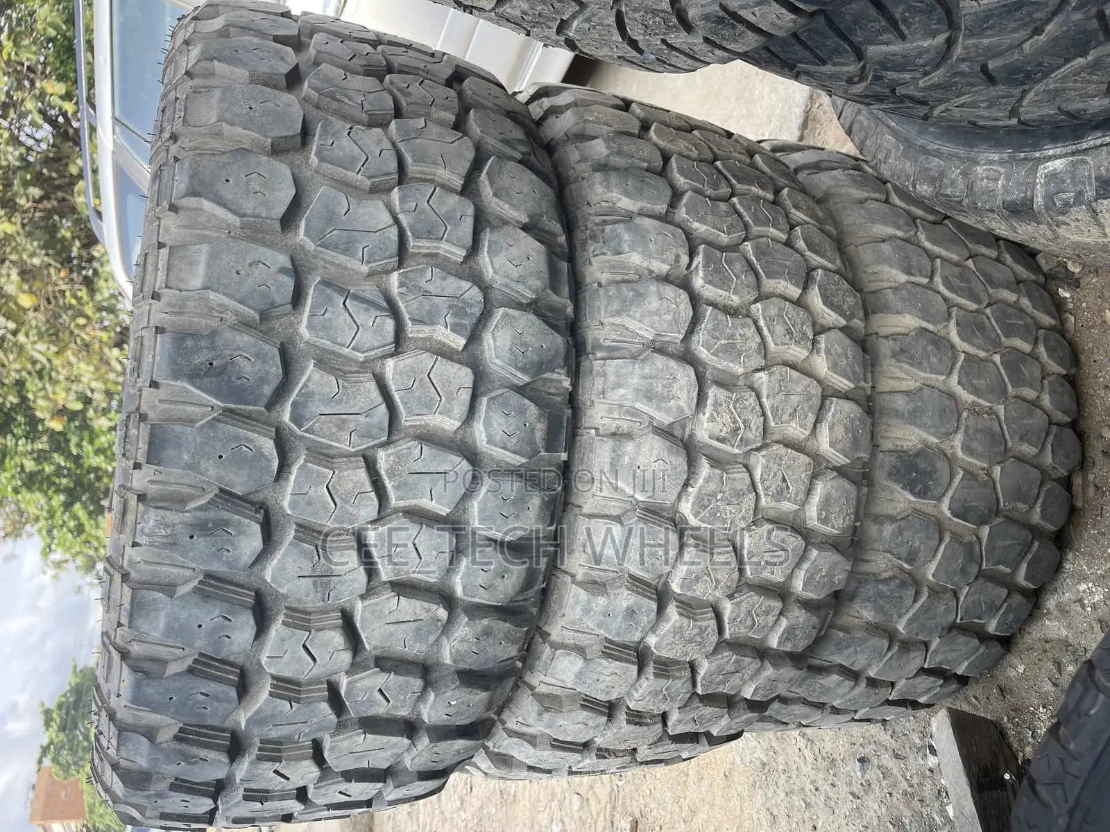 First Grade 33x12.50R20 Set