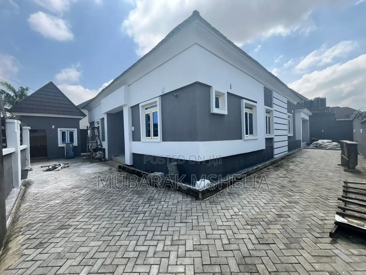 3bdrm Bungalow in Mbora for sale