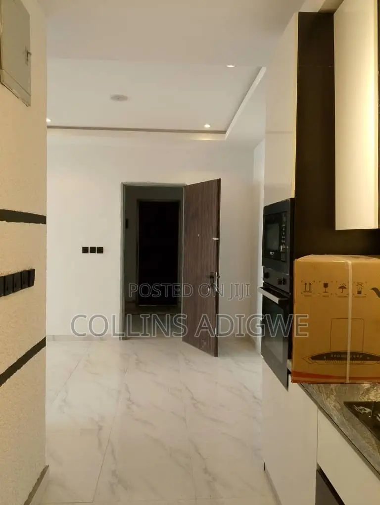 1bdrm Apartment in Call To Estate for sale