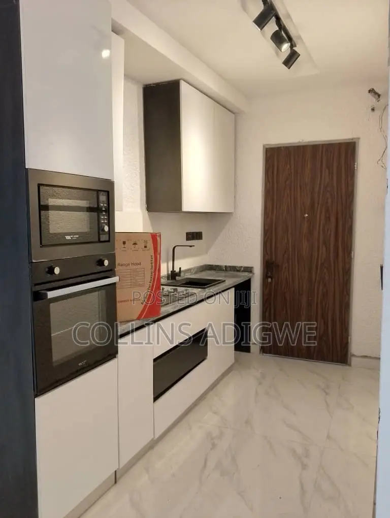 1bdrm Apartment in Call To Estate for sale