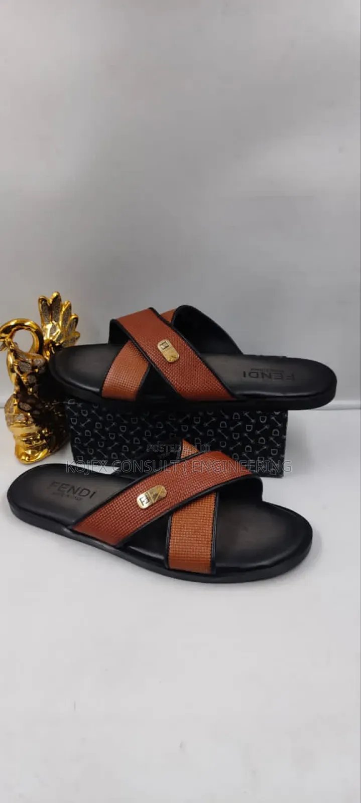 Fendi Leather Men Slippers