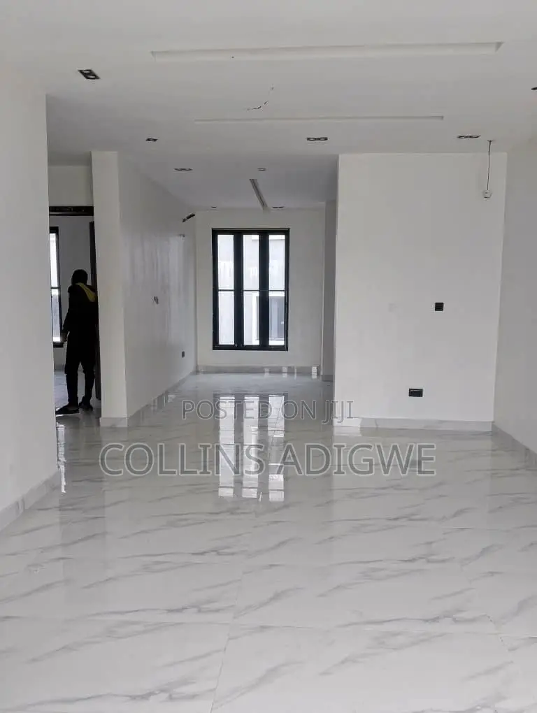 2bdrm Apartment in Gated Estate Ologolo for sale