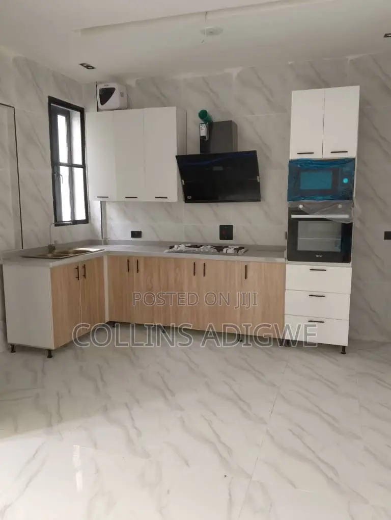 2bdrm Apartment in Gated Estate Ologolo for sale
