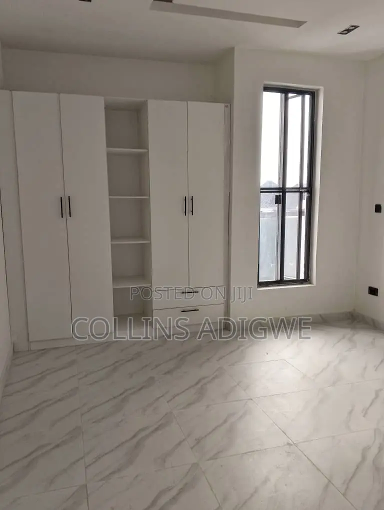 2bdrm Apartment in Gated Estate Ologolo for sale