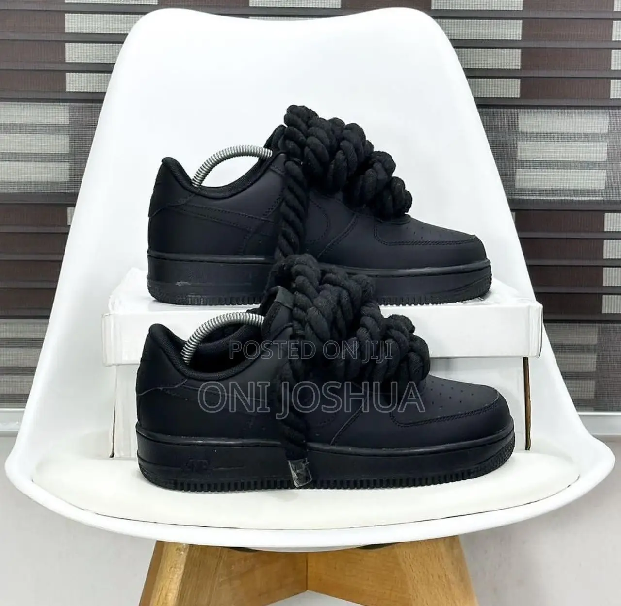 Nike Big Chunky Lace