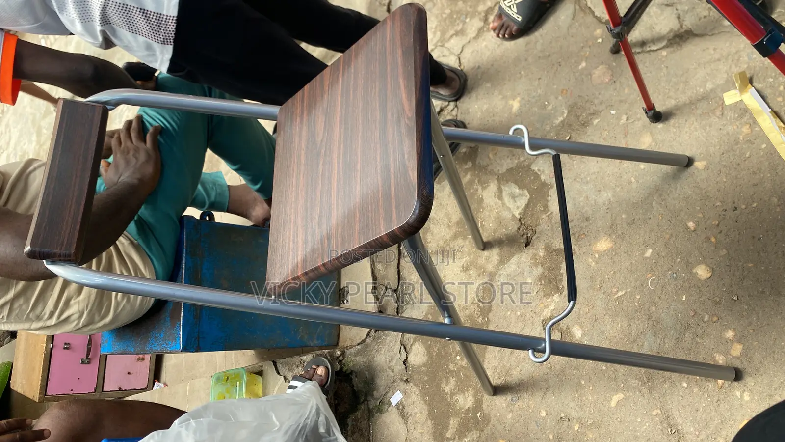 Make Up Chair