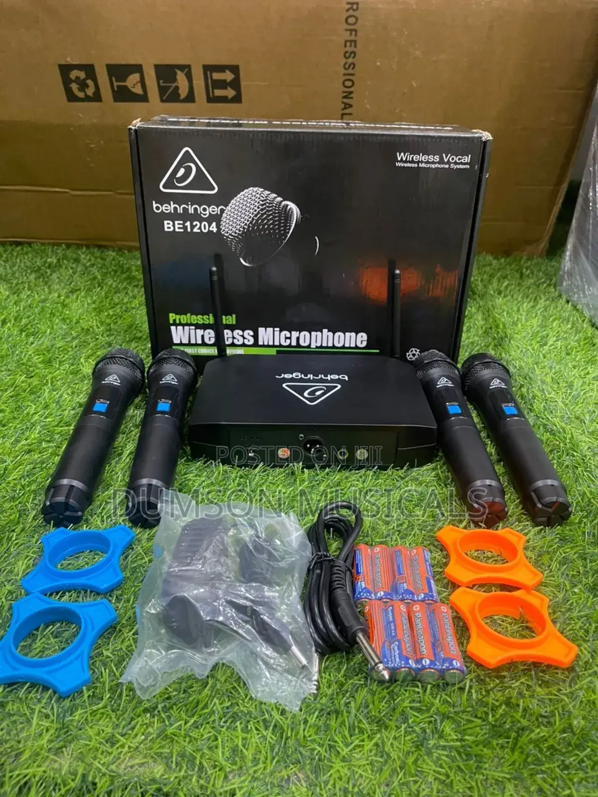 4in1 Wireless Microphone System Behringer Uhf