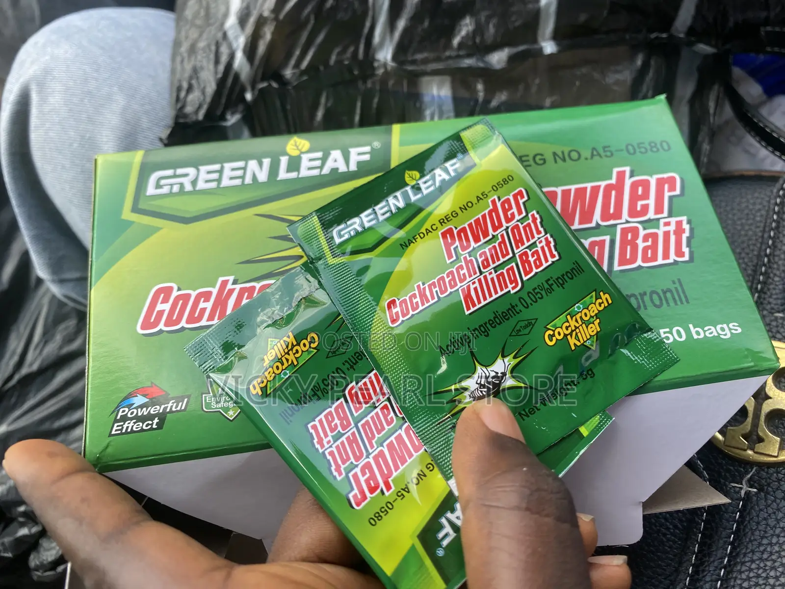 Green Leaf Cockroach and Pest Killer
