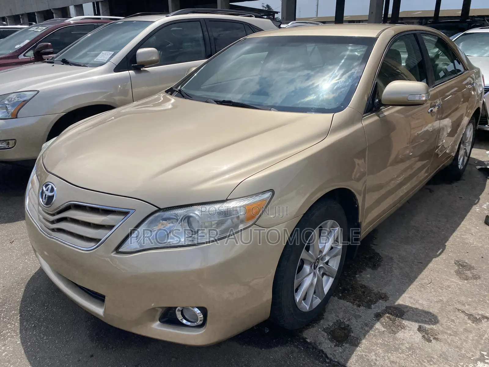 Toyota Camry 2011 Gold