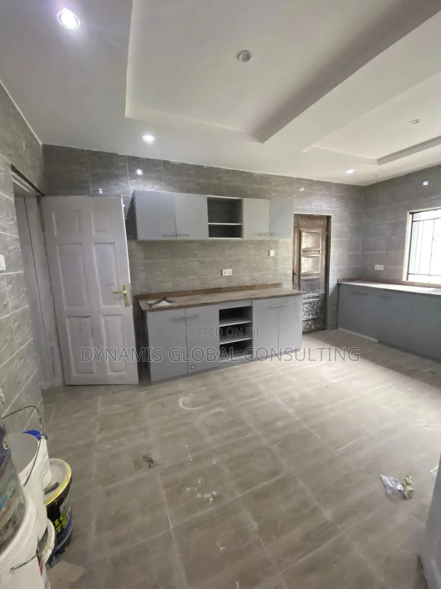 Furnished 3bdrm Block of Flats in Unilag Estate Magodo for rent