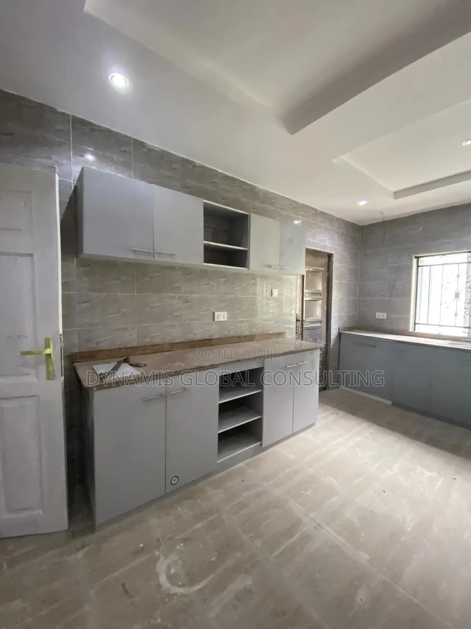 Furnished 3bdrm Block of Flats in Unilag Estate Magodo for rent