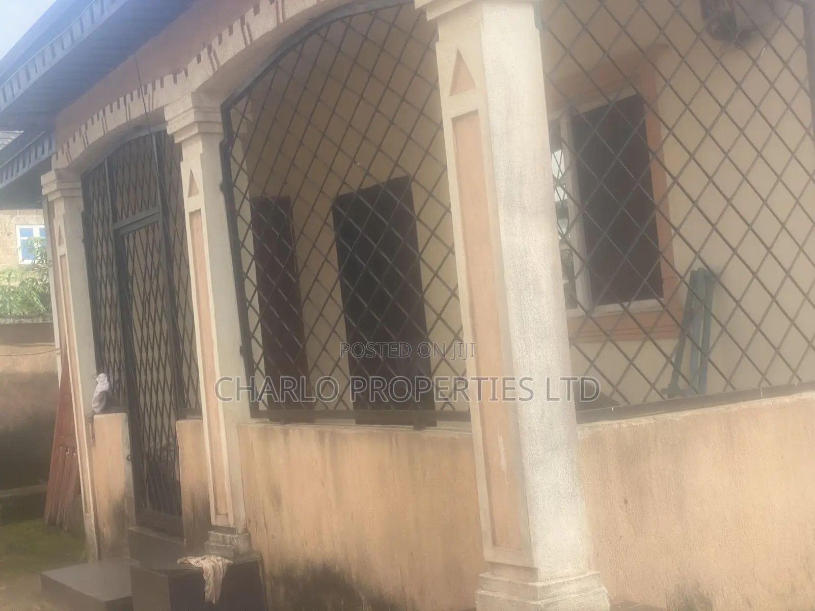 Furnished 7bdrm Block of Flats in Benin City for sale