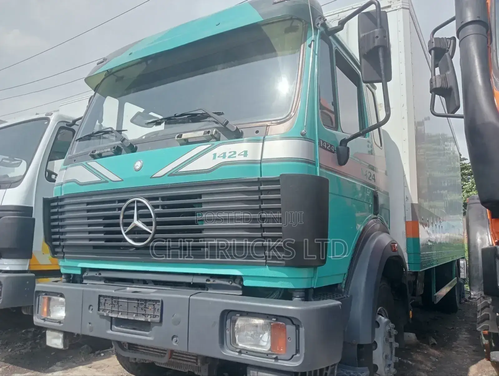 Mercedes Benz Cargo Truck