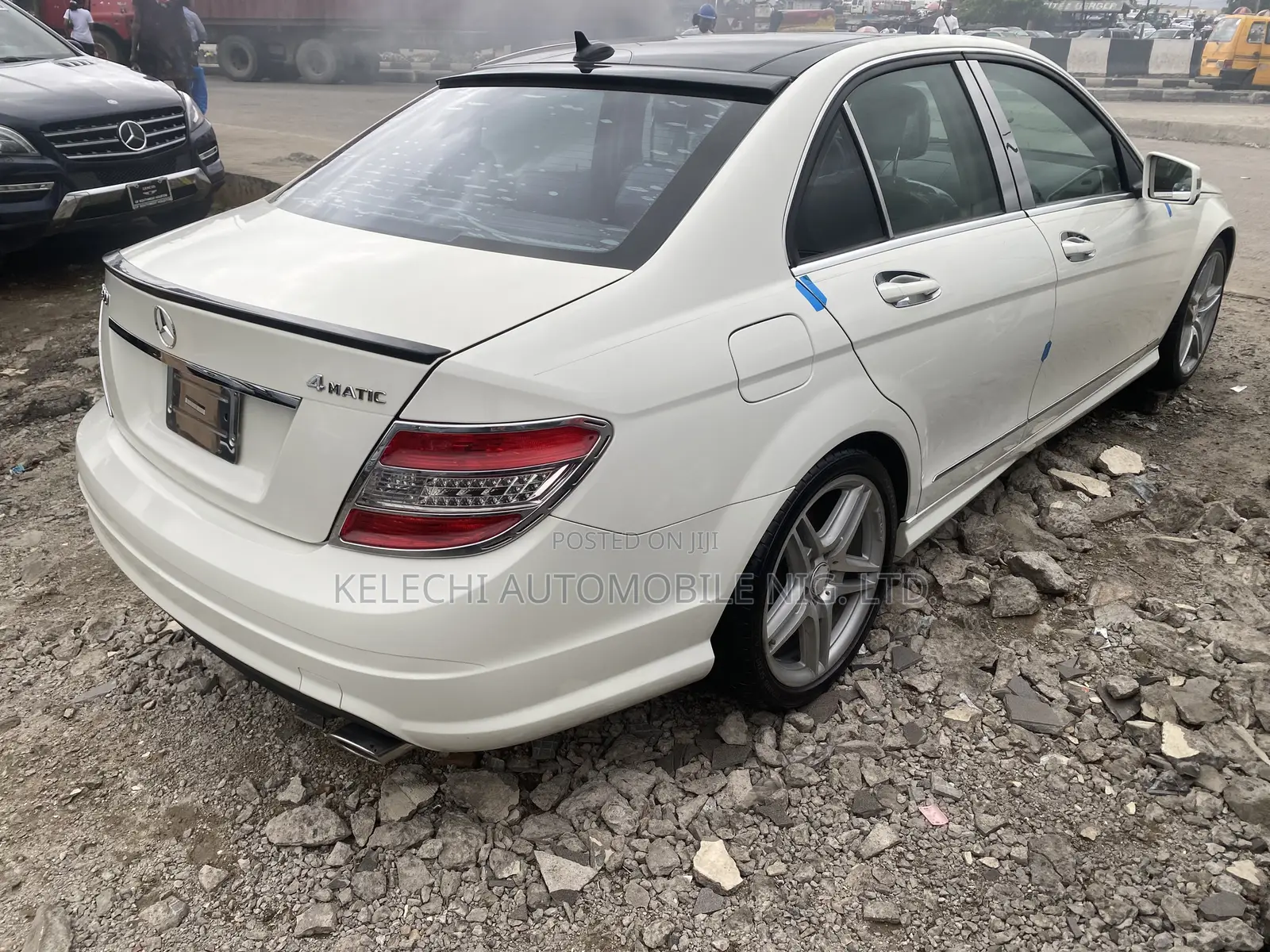 Mercedes-Benz C300 Luxury 4Matic Sedan AWD (3.0L 6cyl 7A) 2011 White