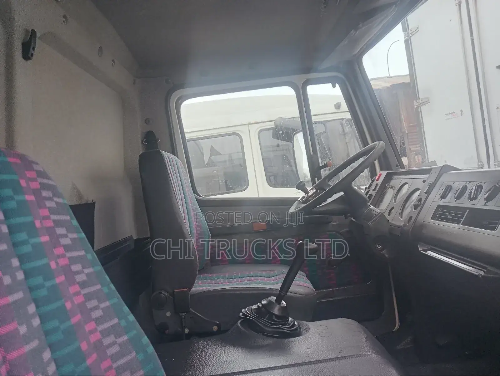 M/Benz Cargo Truck 8bolt