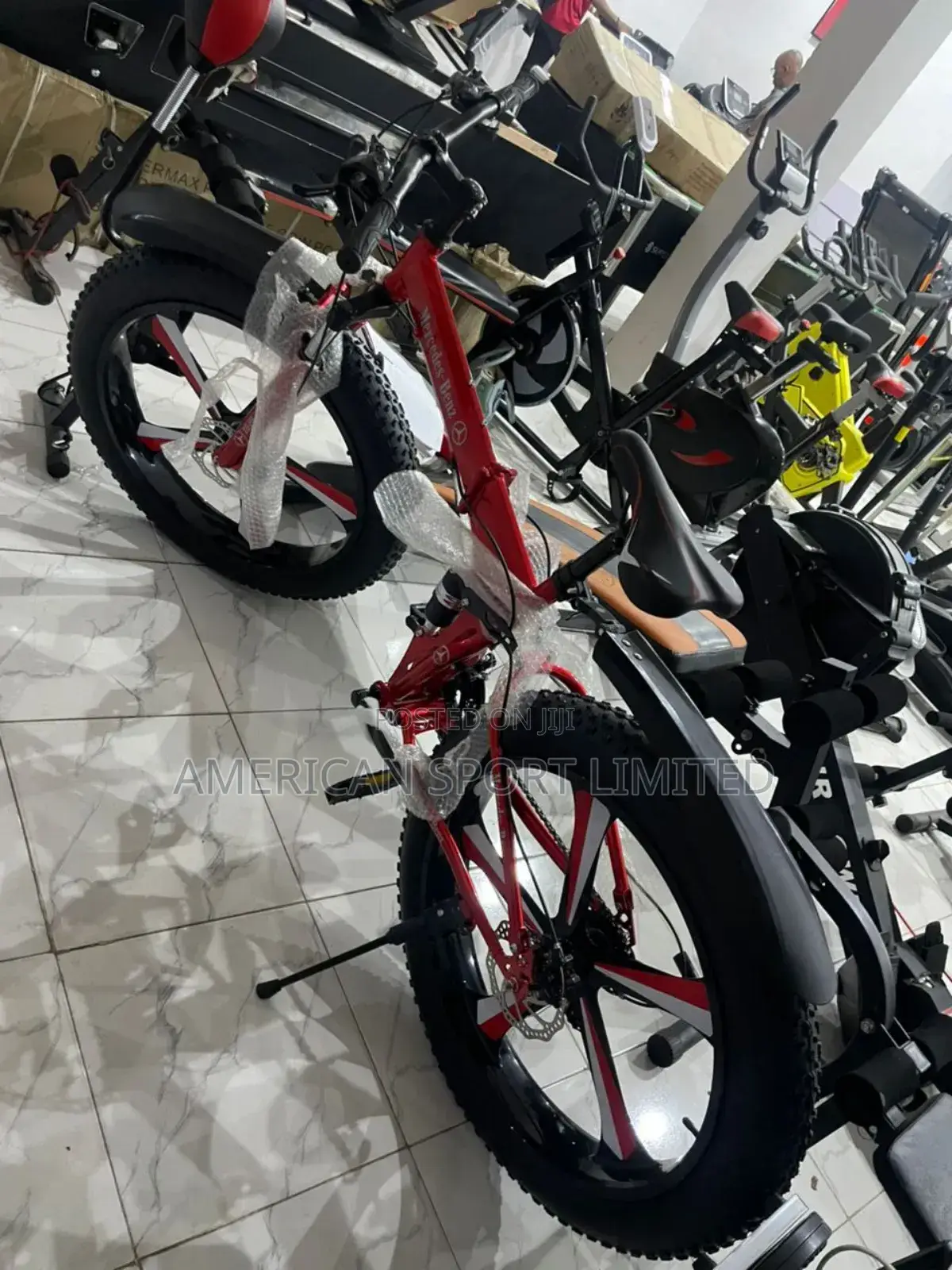 Big Tire Bicycle With Alloyed Way