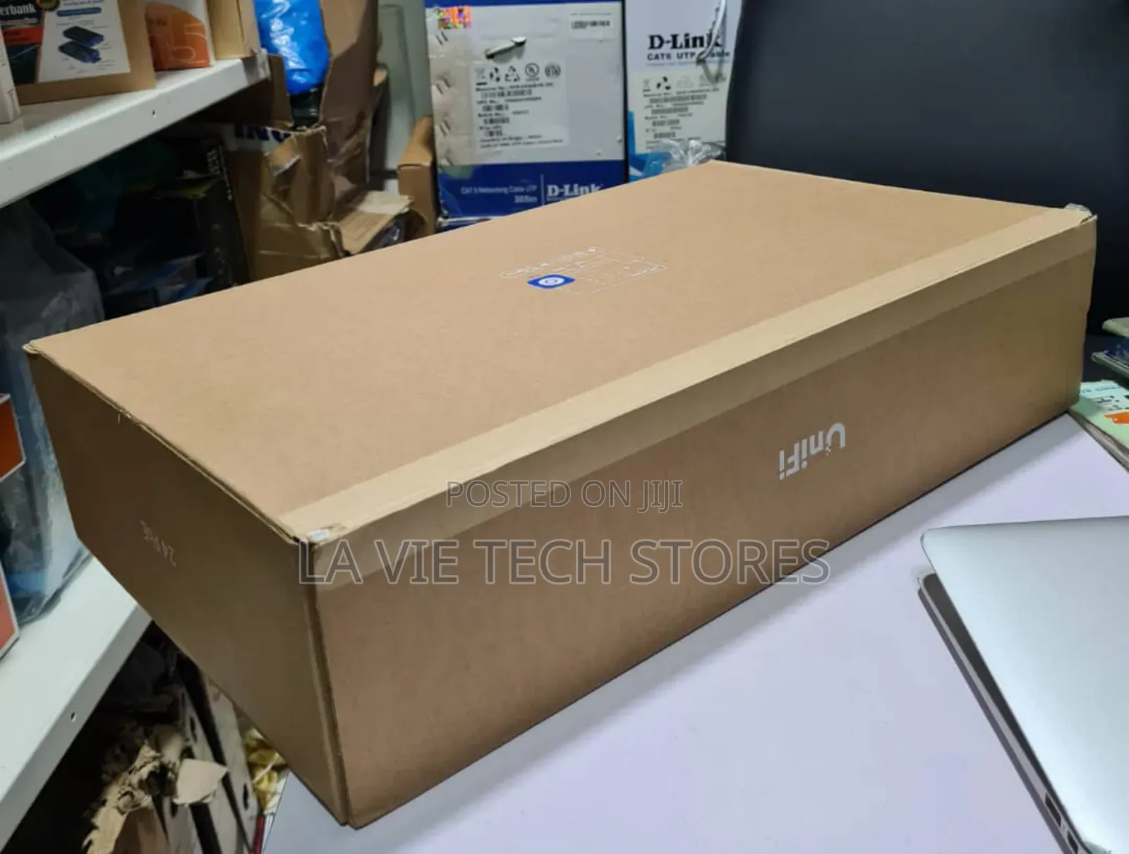 Unifi 24-Port Gigabit Poe Managed Switch With SFP USW-24-POE
