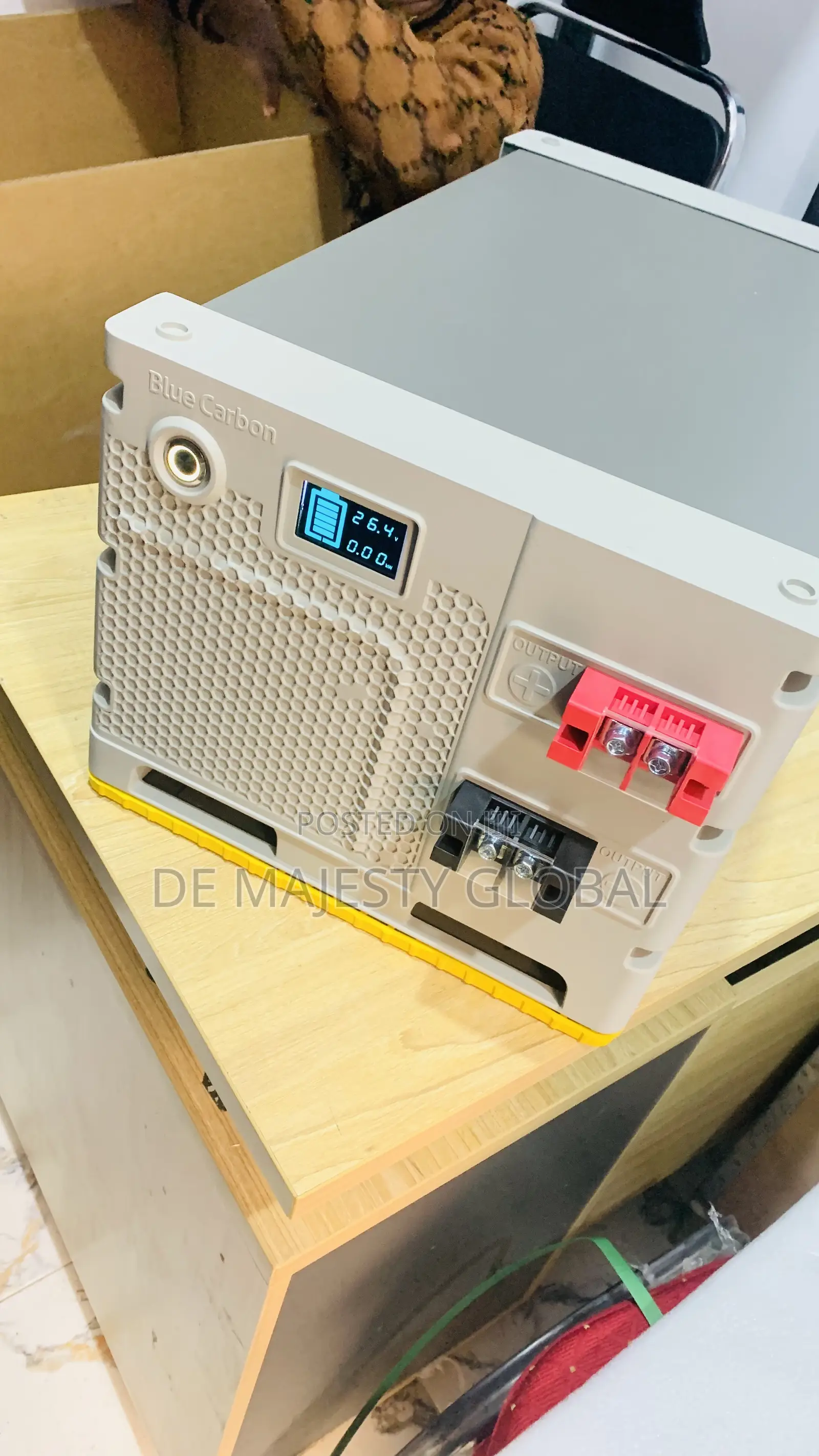 7.5kwh 24V 300A Blue Carbon Lithium Battery
