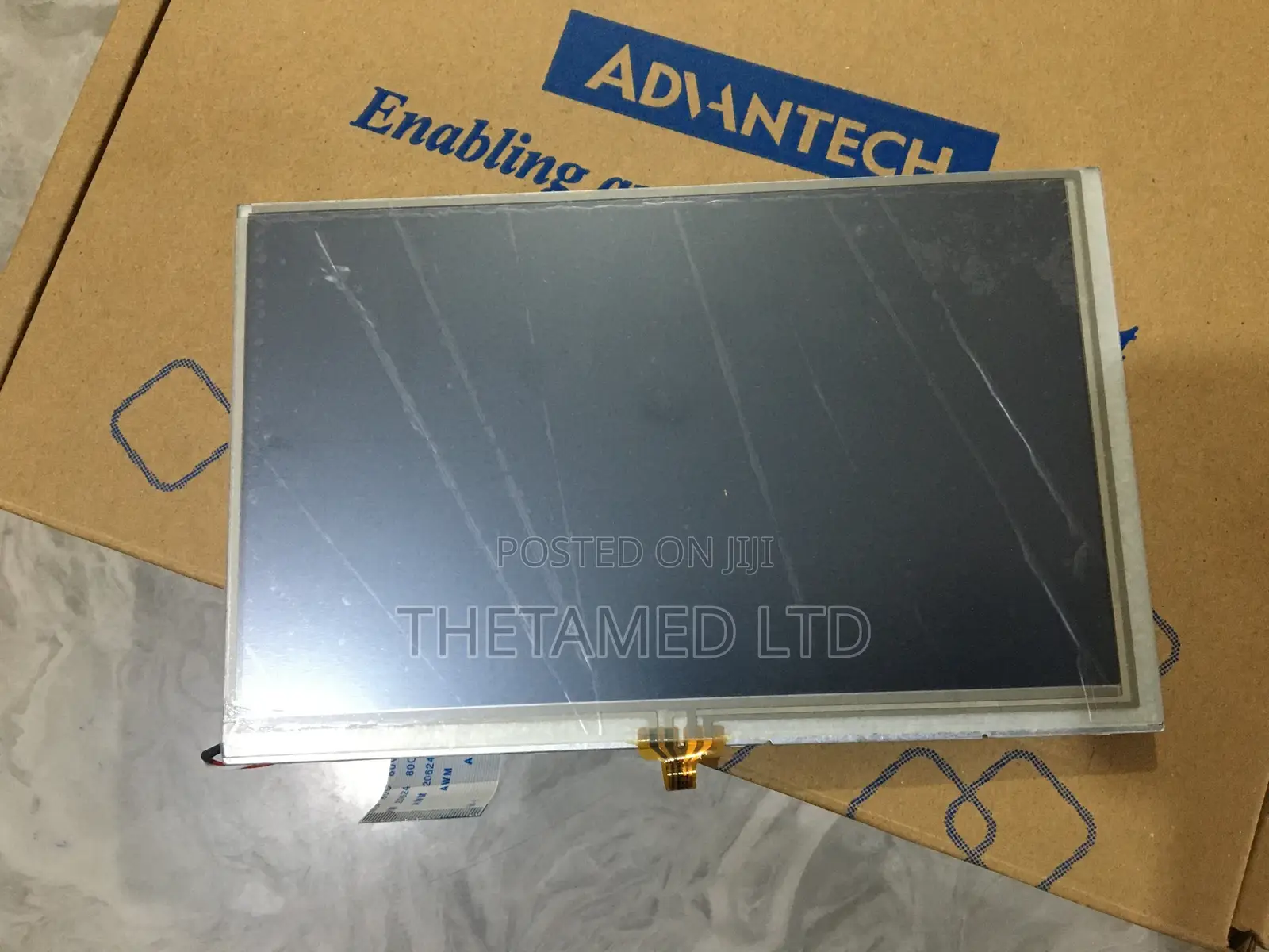 QU-32 LCD Screen Assembly
