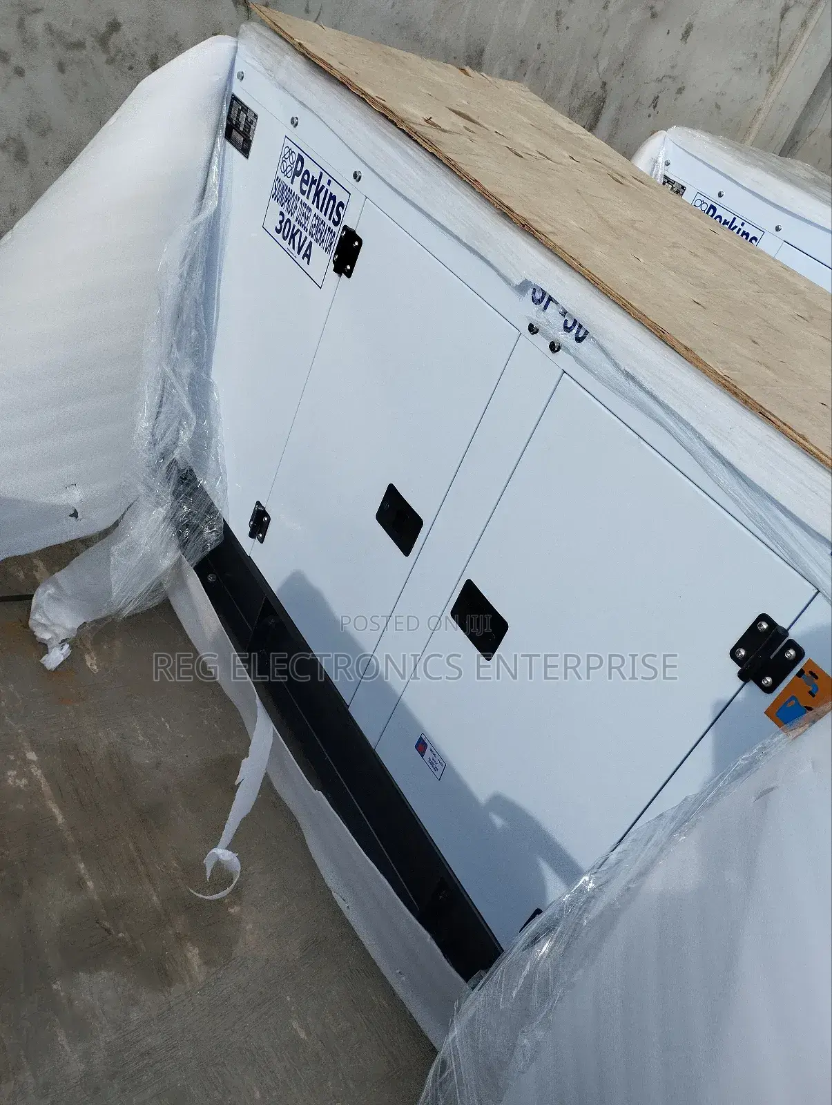 30 KVA Perkins Soundproof Generator