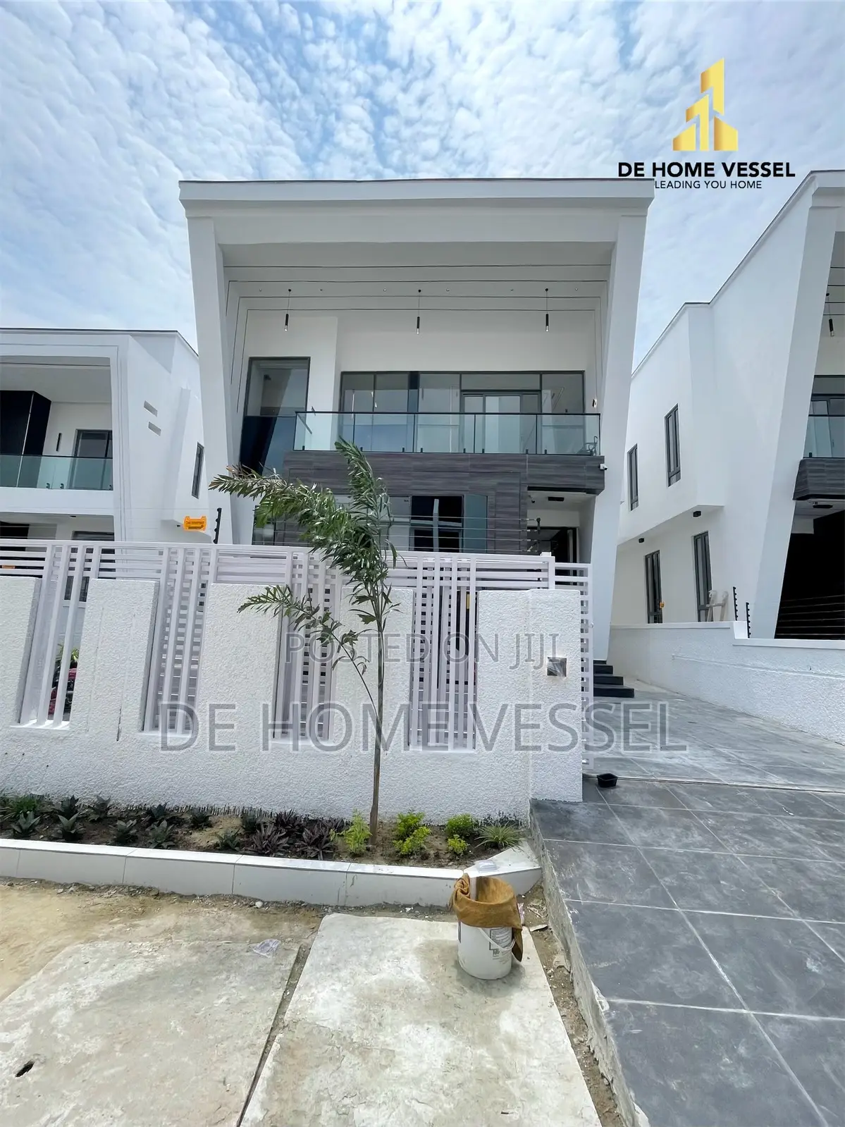 5bdrm Duplex in Ajah for sale