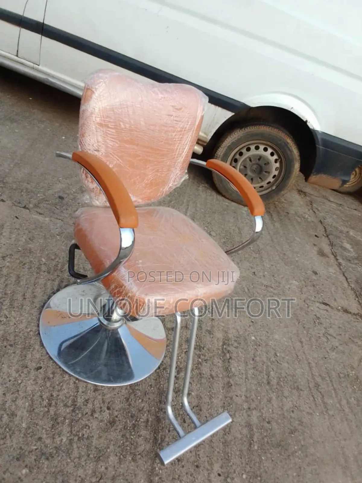 Imported Executive Salon Rolling Barber Chair