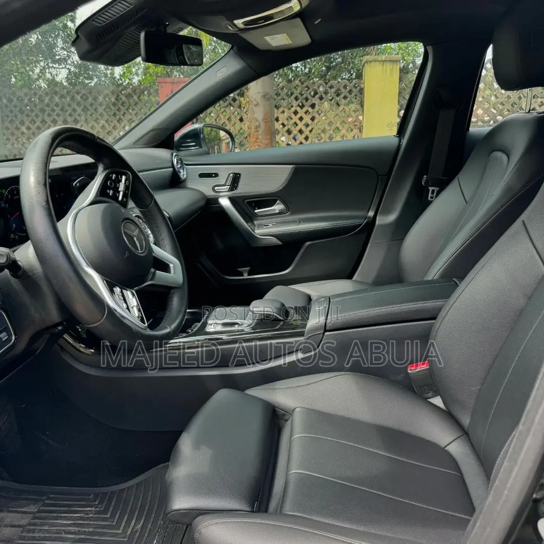 Mercedes-Benz A-Class Base A 220 FWD 2020 Black