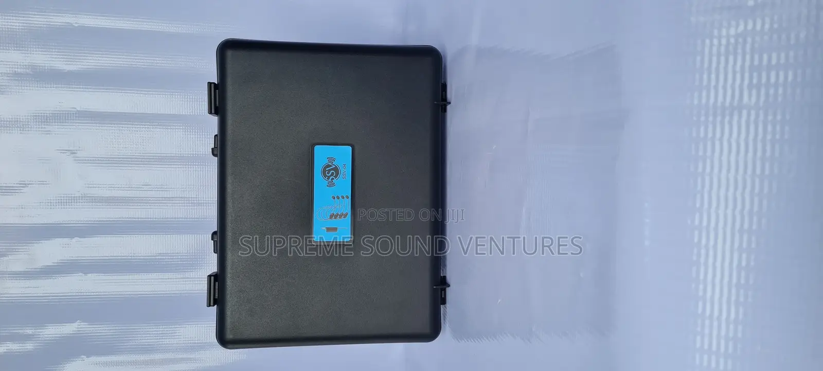 SSV -04 4 in 1 Rechargeable Lapel Microphone