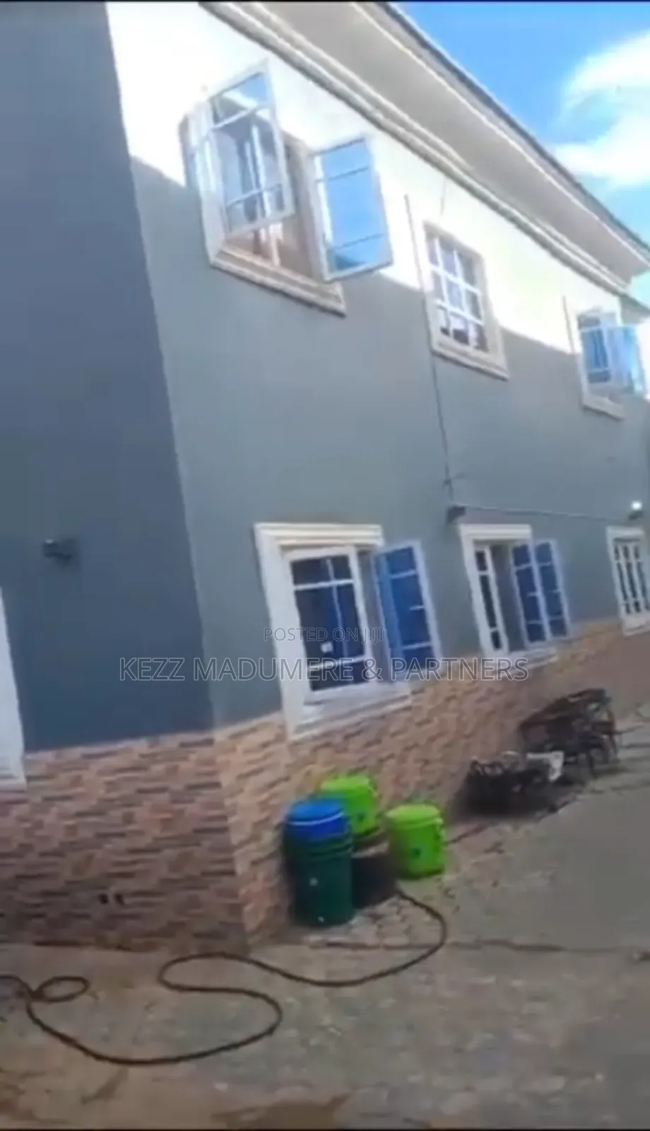 6bdrm Duplex in Sunrise Estate , for sale