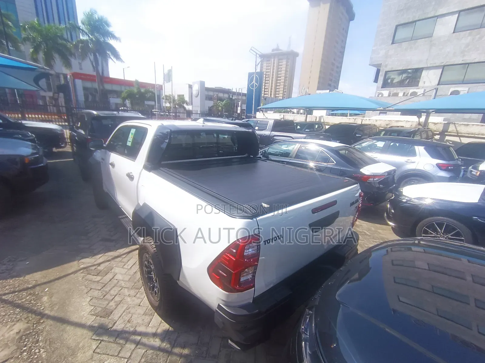 New Toyota Hilux 2023 White