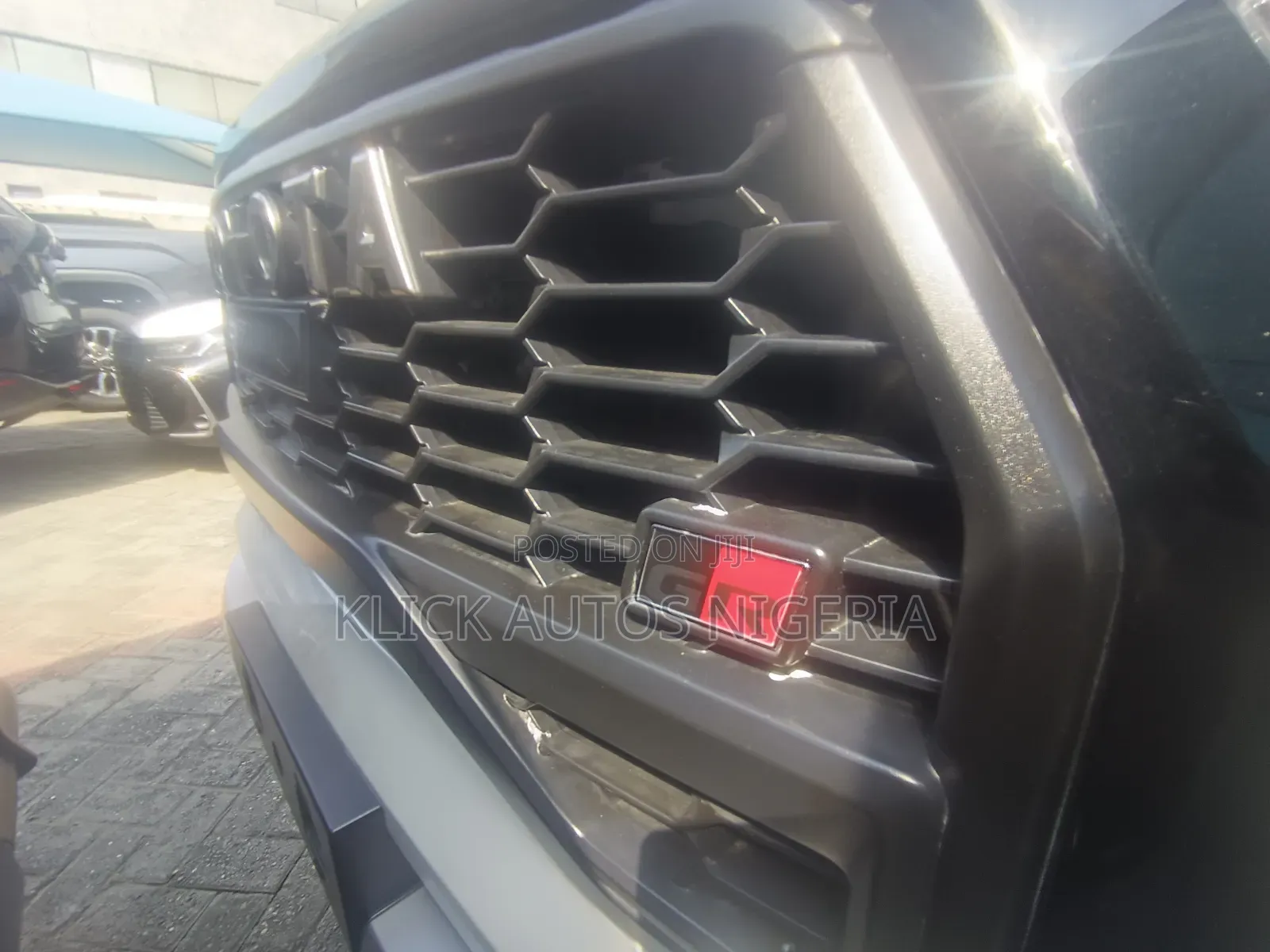 New Toyota Hilux 2023 White