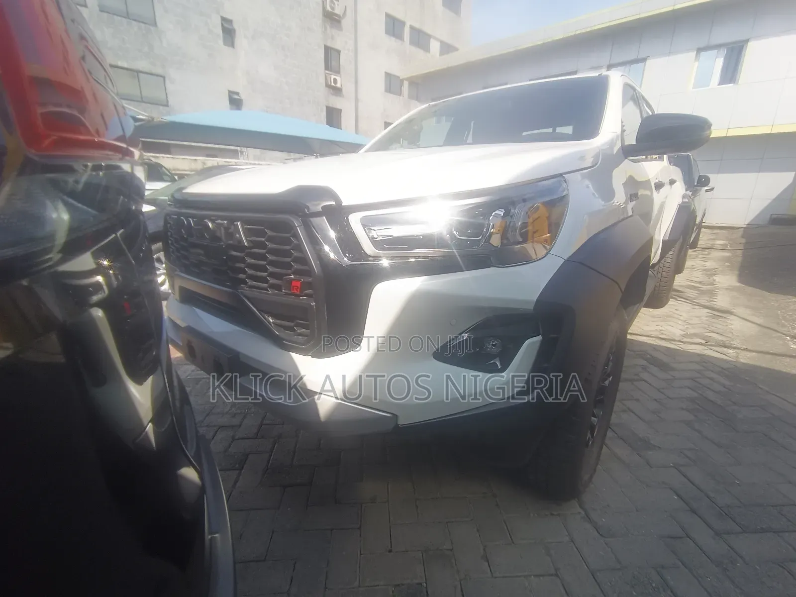 New Toyota Hilux 2023 White