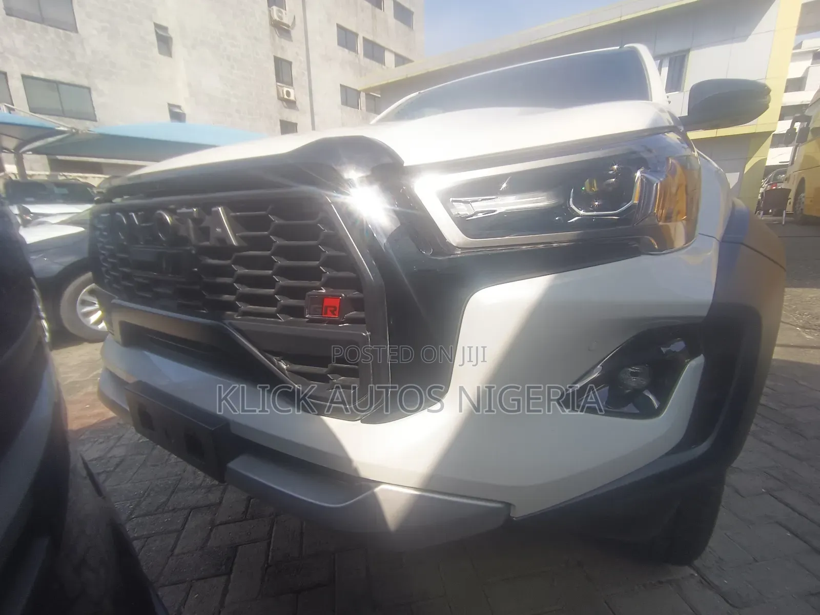New Toyota Hilux 2023 White