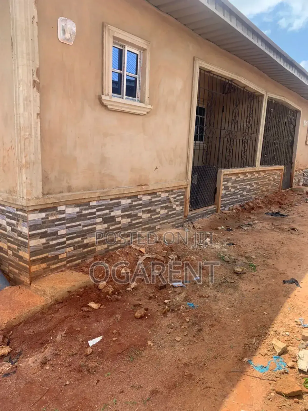 3bdrm Apartment in G.R.A, Benin City for rent