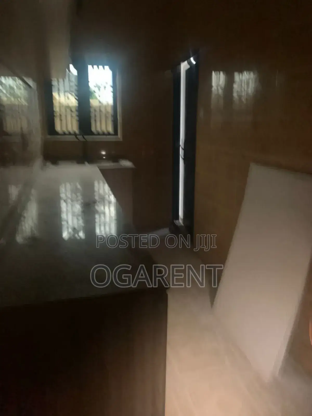 Furnished 3bdrm Apartment in Airport Road Gra, Benin City for rent