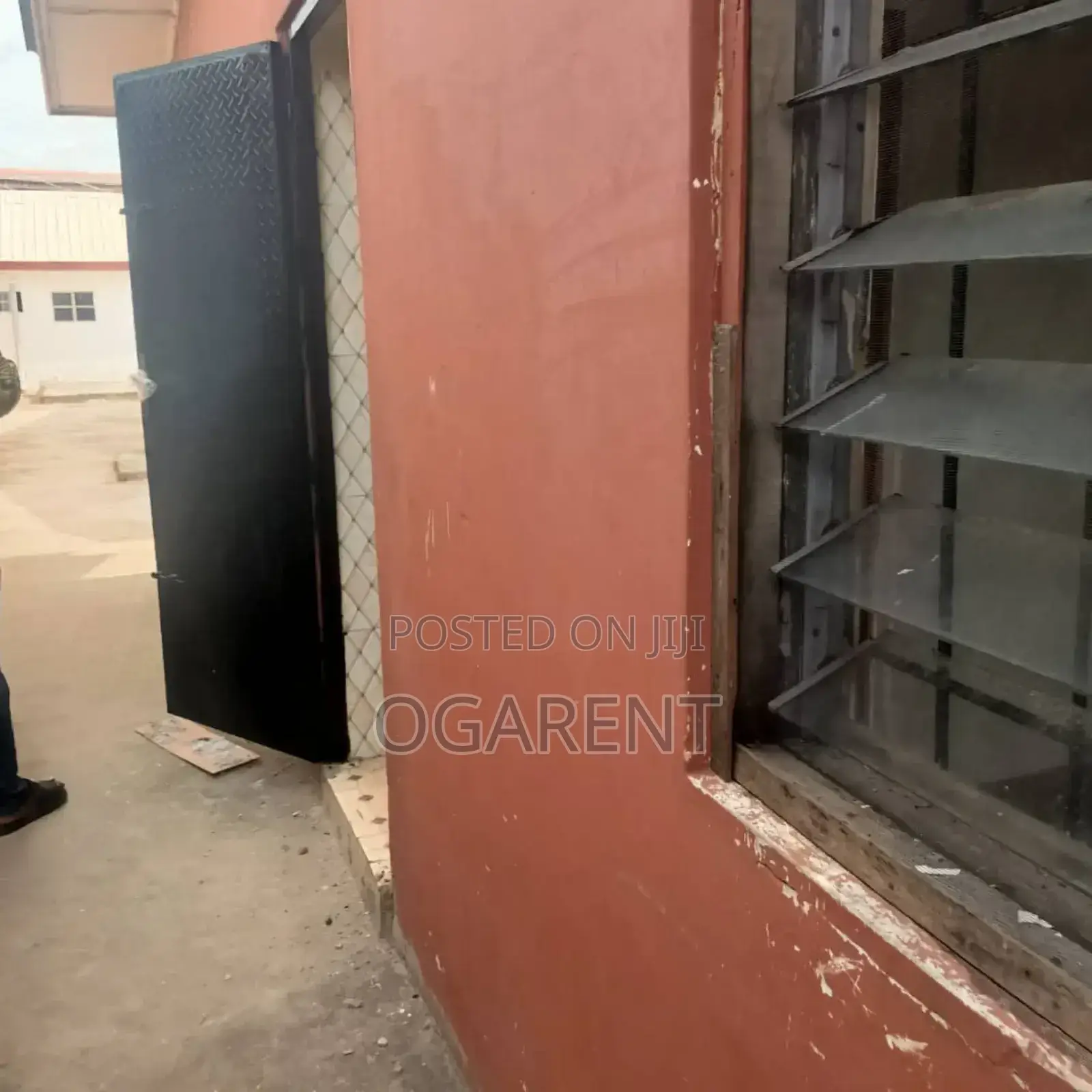 2bdrm Apartment in Etete Off Limit Road, Benin City for rent