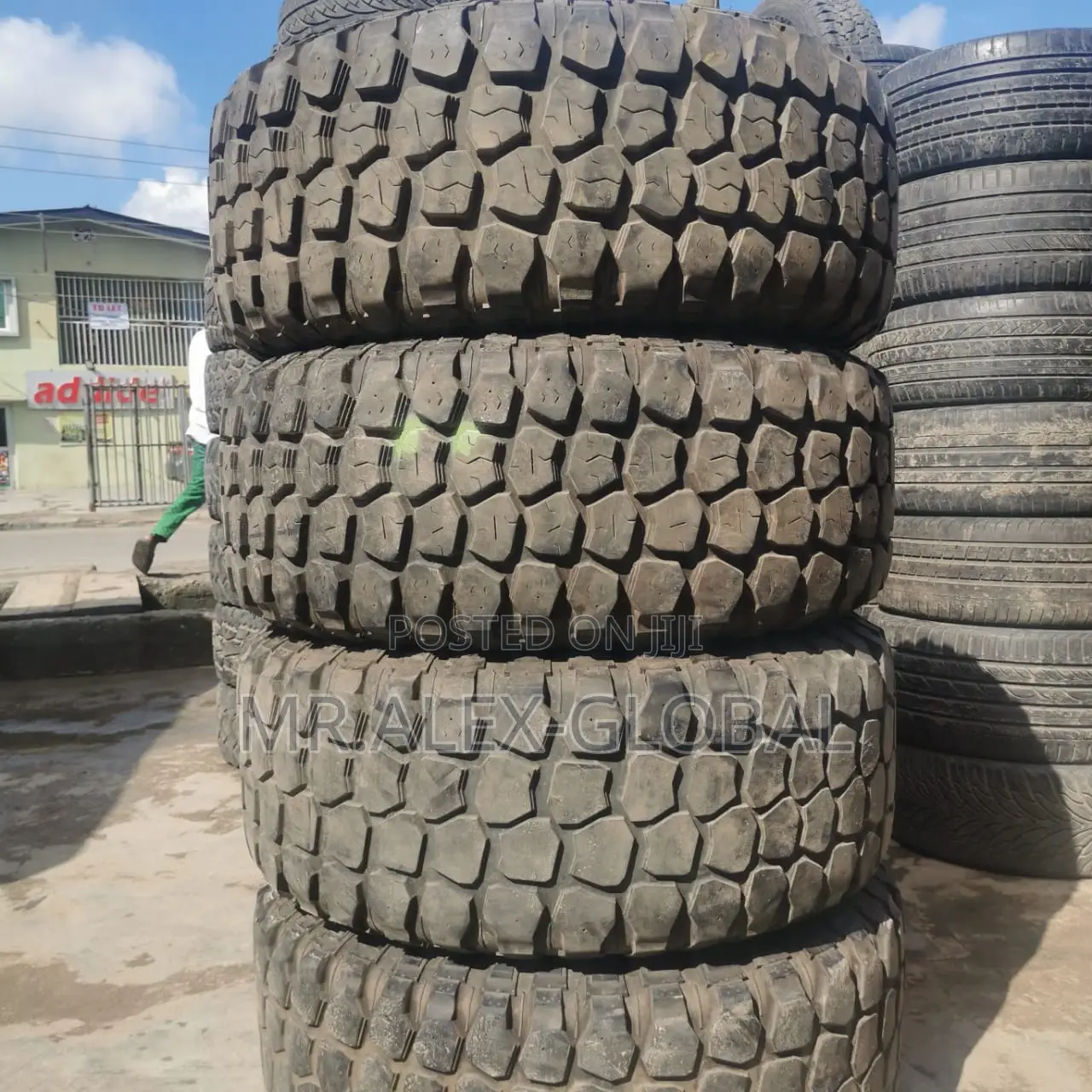 33×12.50R20 Off-Road Tyre's