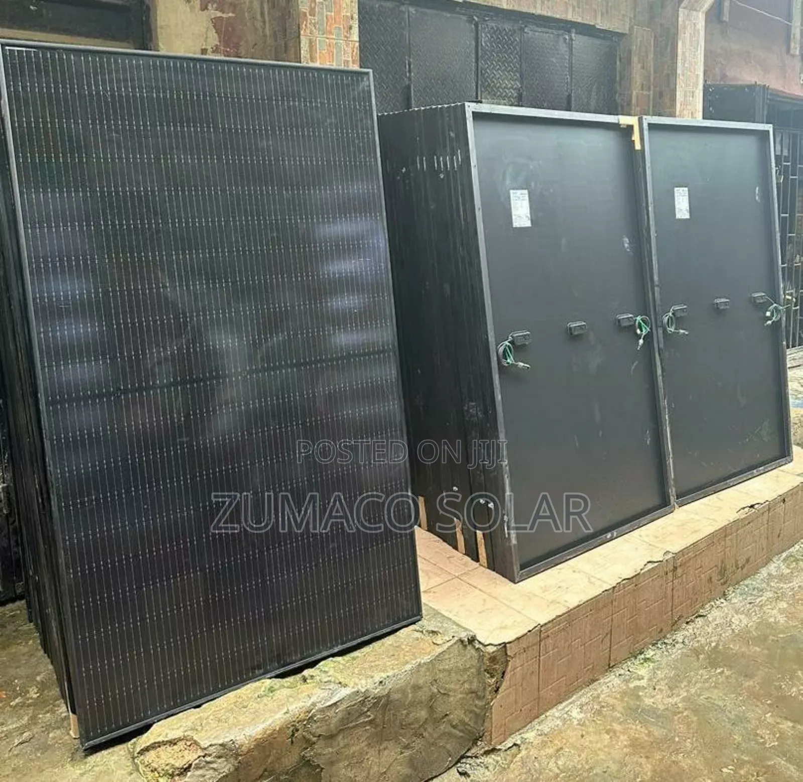 Best Brand All Black Half Cut Jinko Solar Panel