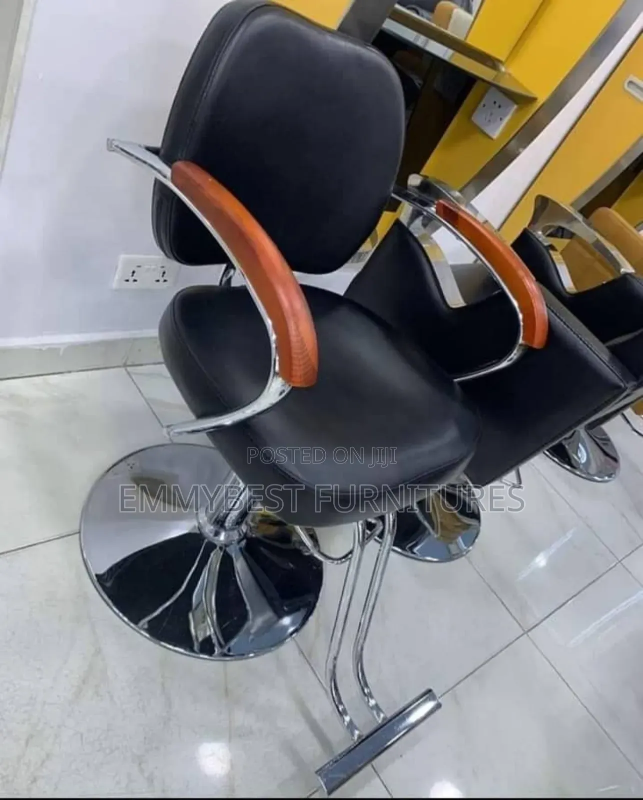 Standard Quality Barbing Chair.