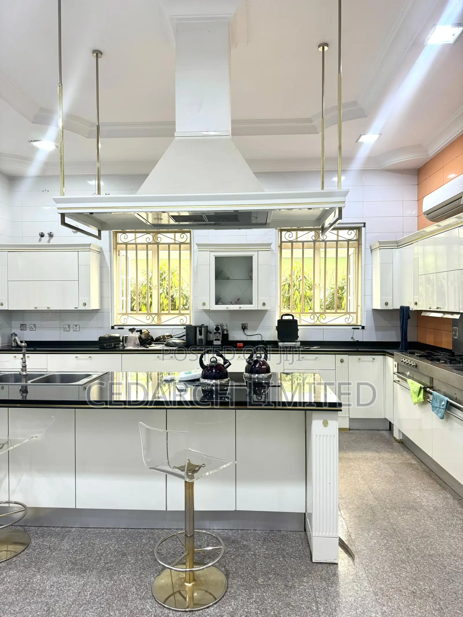 5bdrm Duplex in Maitama for sale