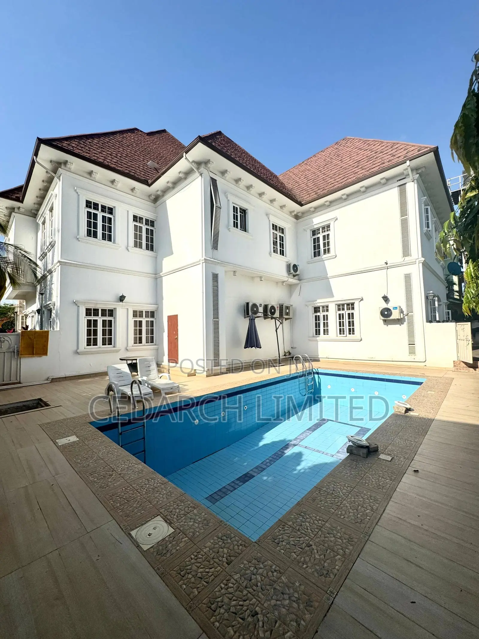 5bdrm Duplex in Maitama for sale