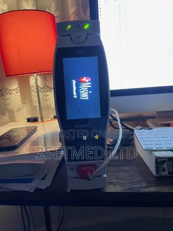 Masimo Radical- 7 Pulse Oximeter With Spo2 Sensor