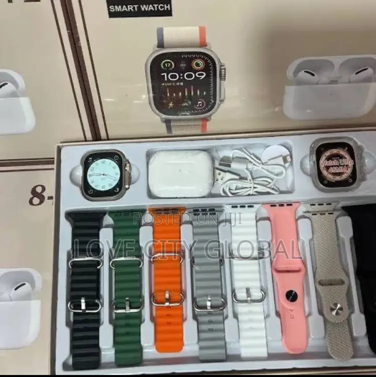 Use-Ultra19 Smart Watch 11in1 Amoled Display, Earpod,8 Strap
