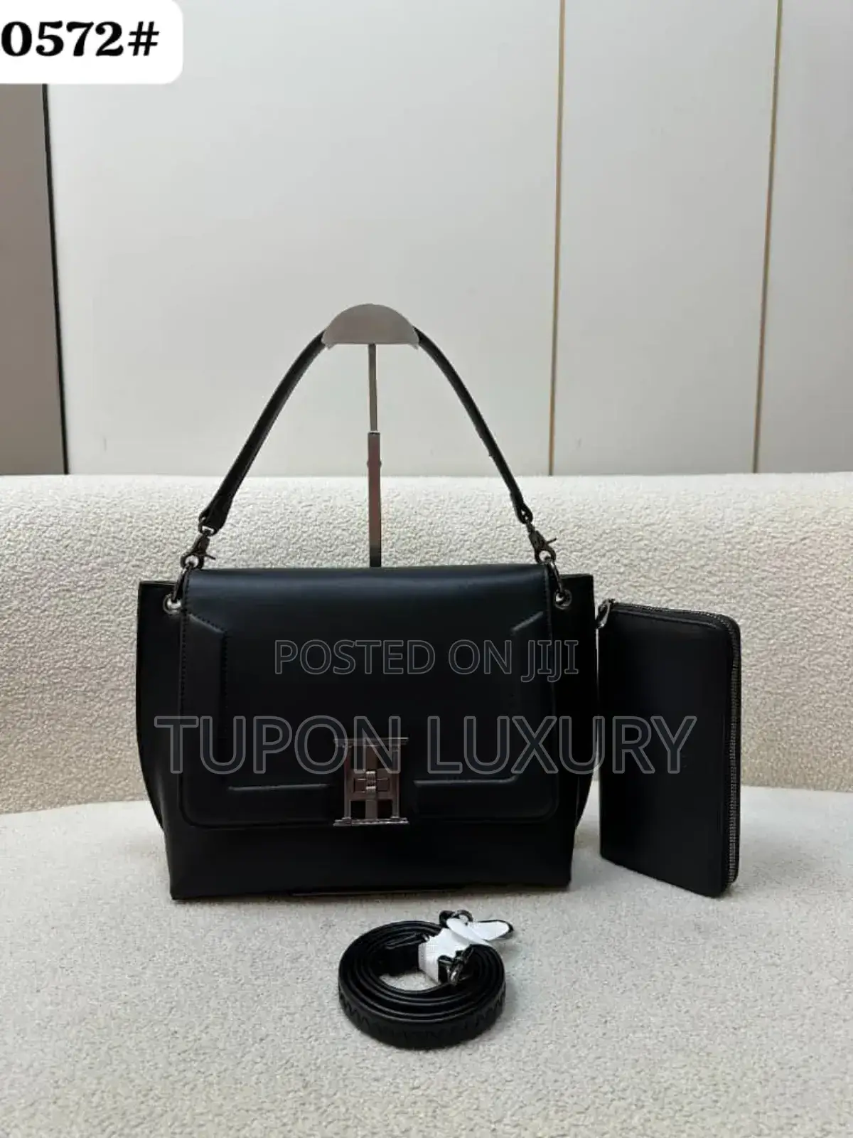Luxury Hermes Bag Available in Various Colours