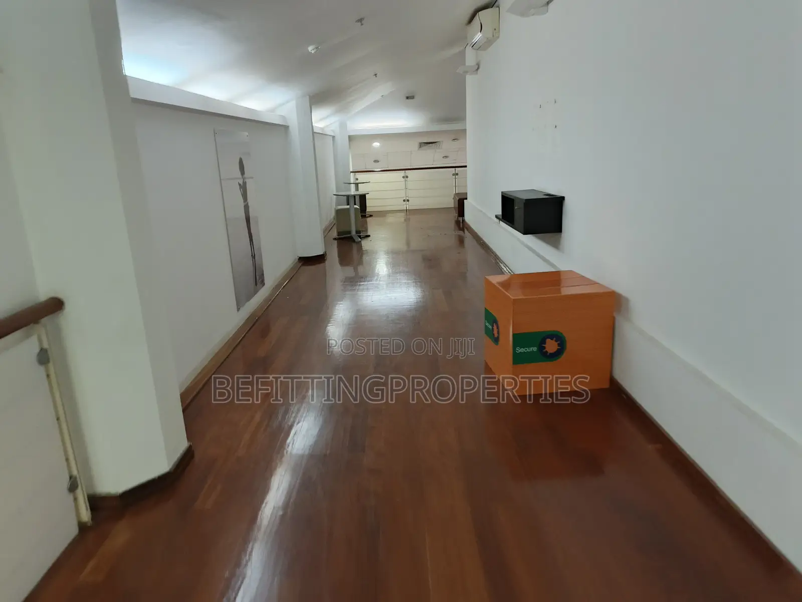 Premium 1,000 SQM Furnished Office Space With Stunning Sea V