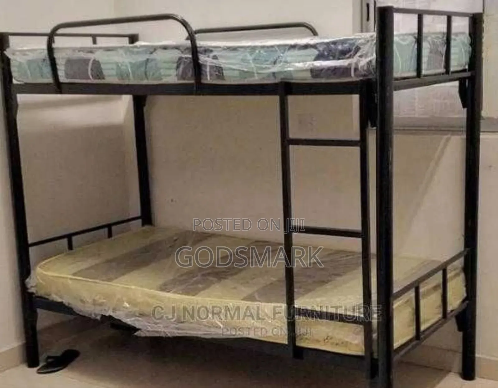 Metal Bunk Bed for Guest Rooms 3*6 Feet
